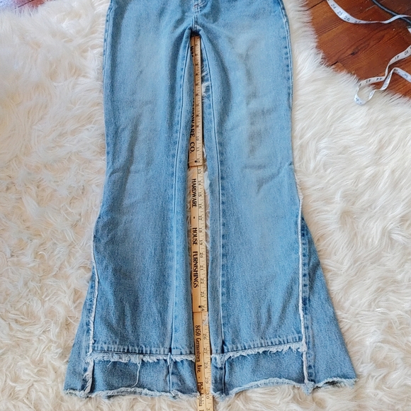 Victoria Secret London Mid-Rise distressed Flare Jeans Sz. 0 RARE - Picture 6 of 14